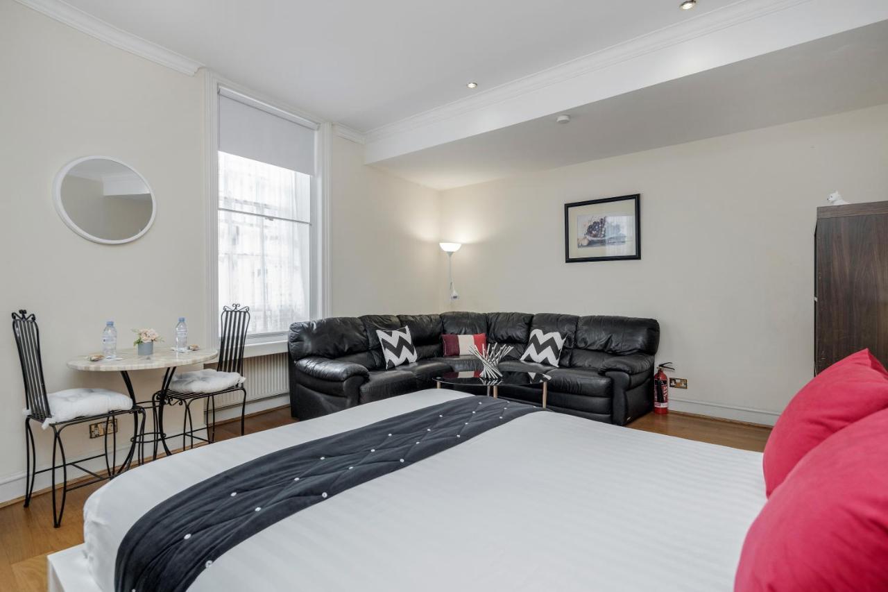 Oxford Street Homestay Лондон Екстериор снимка