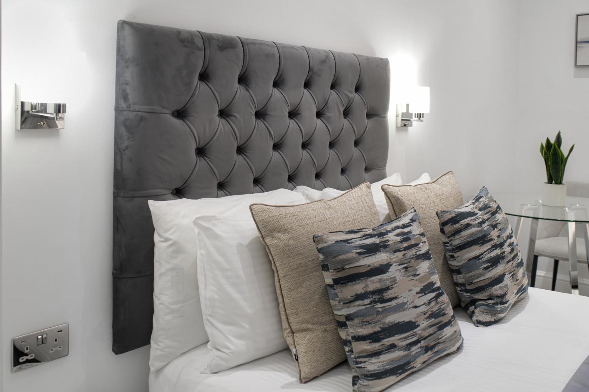 Oxford Street Homestay Лондон Екстериор снимка