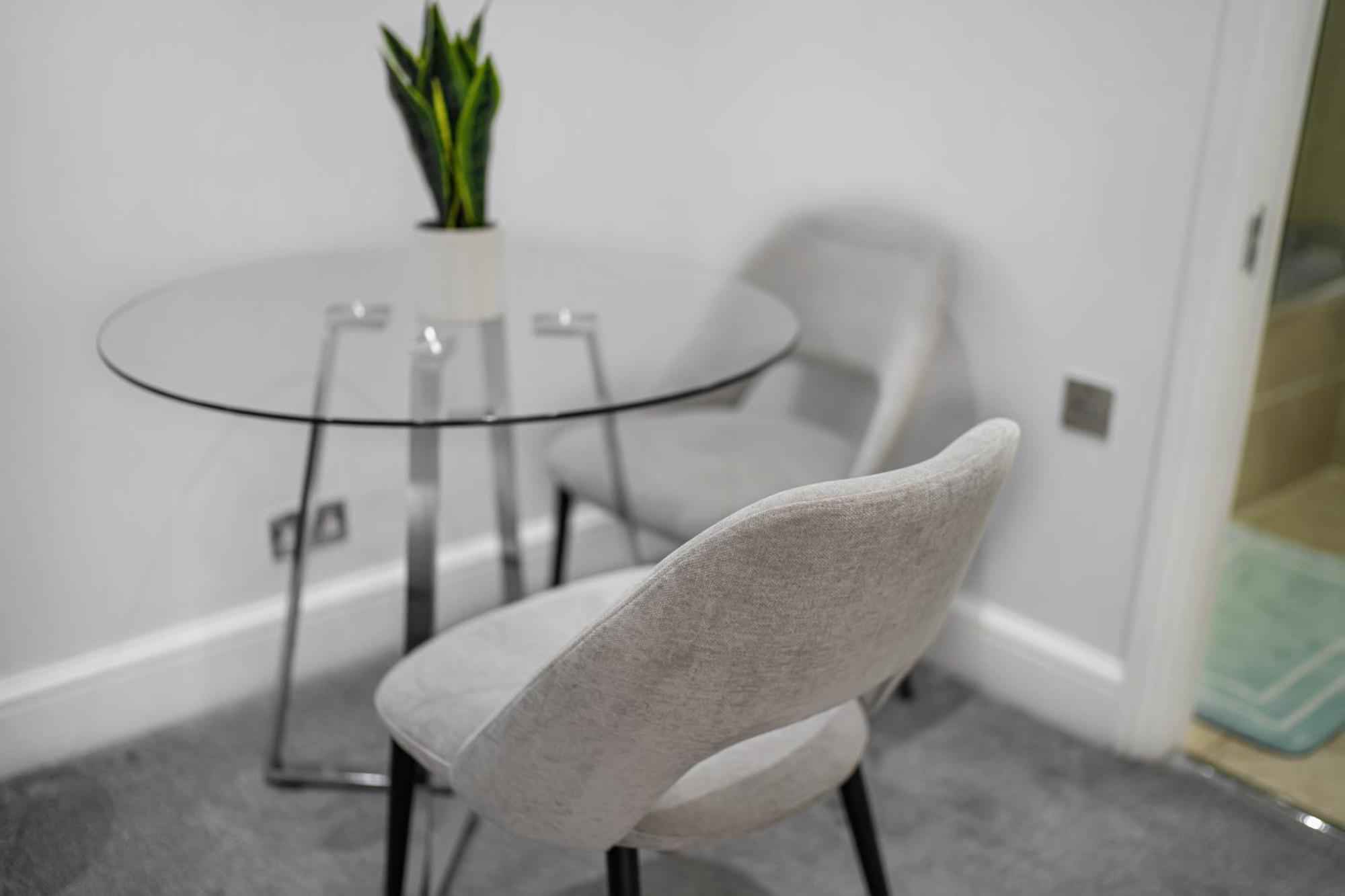 Oxford Street Homestay Лондон Екстериор снимка