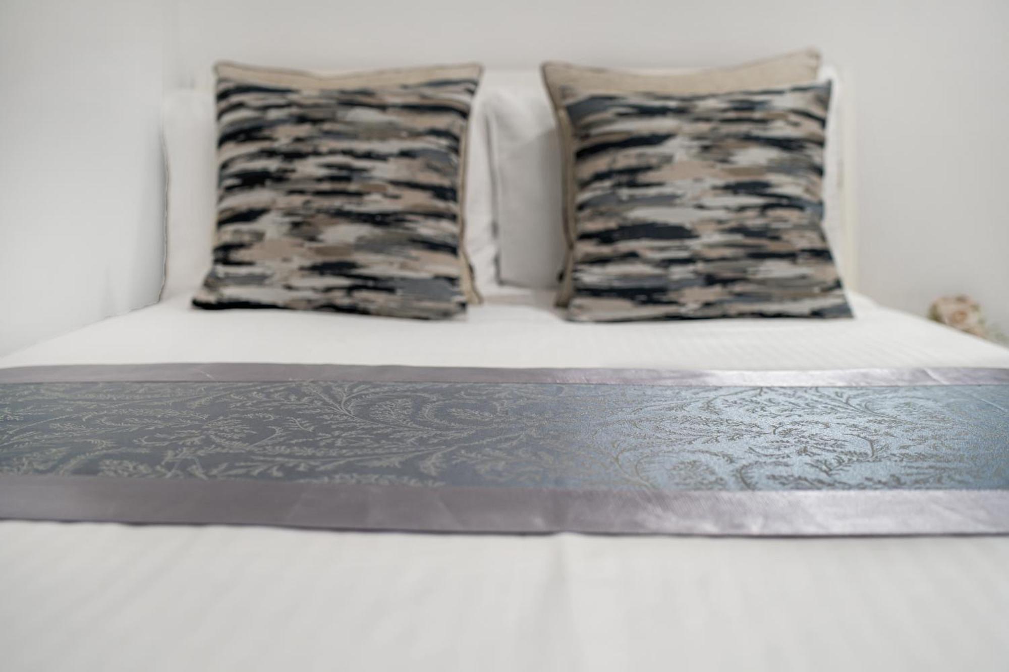 Oxford Street Homestay Лондон Екстериор снимка