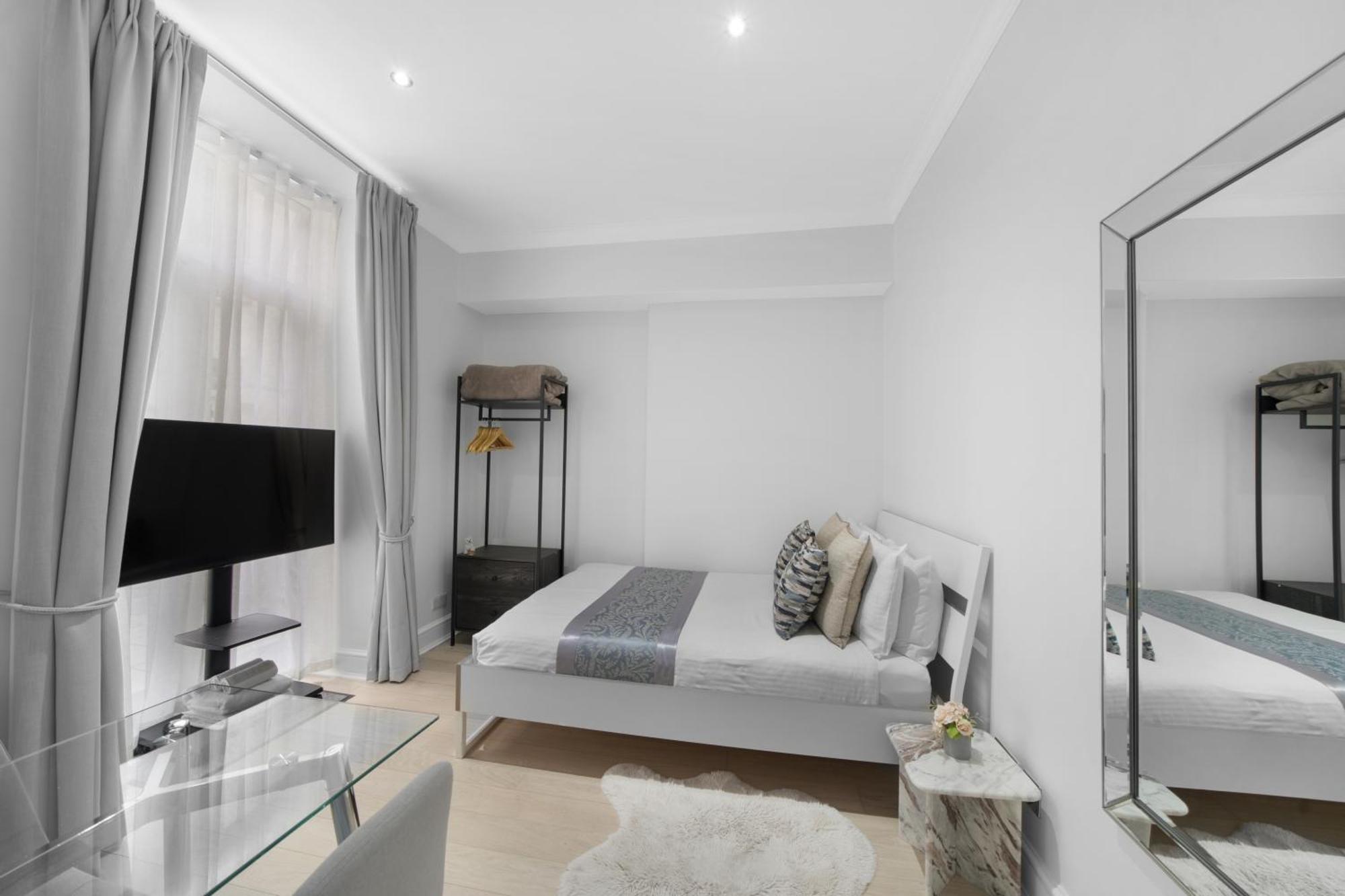 Oxford Street Homestay Лондон Екстериор снимка